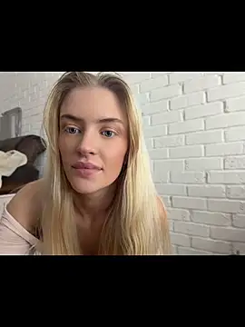 Snapshot of cherrythepie chatting on 05-31-26, 11:17 cherrythepie online show from 05-31-26, 11:17