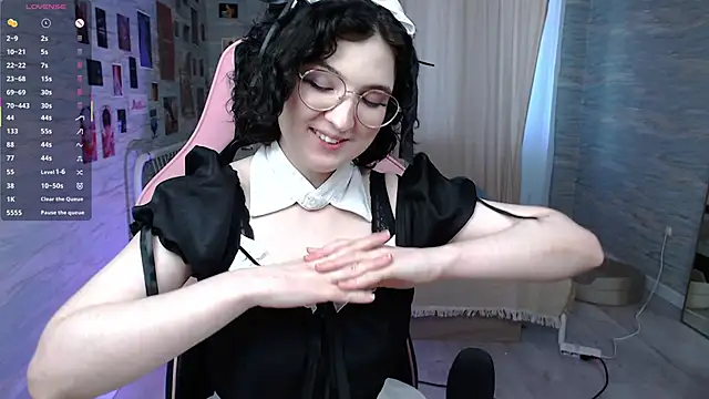 JackieApplePie online show from 06-21-26, 03:09