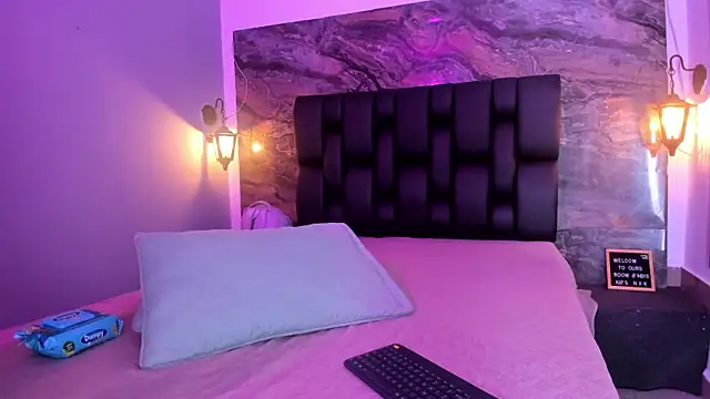 Cristal quintero online show from 06-21-26, 12:35