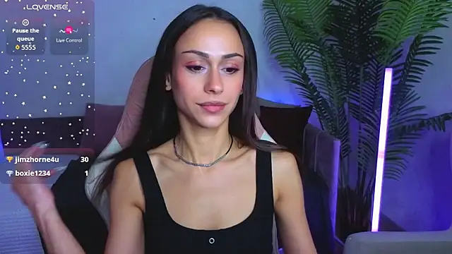 Petite Moly online show from 06-22-26, 03:25
