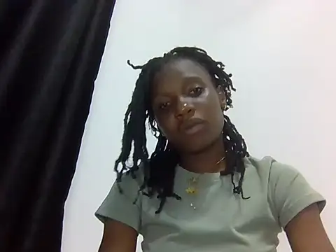 Sexxy petite1 online show from 06-22-26, 03:42