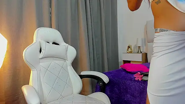 Camila Gonzalez20 online show from 07-14-26, 06:46