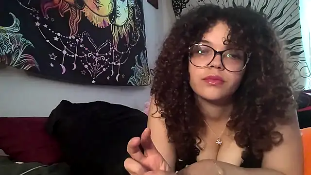 Snapshot of PrettyyPrincess chatting on 06-03-26, 05:51 PrettyyPrincess online show from 06-03-26, 05:51