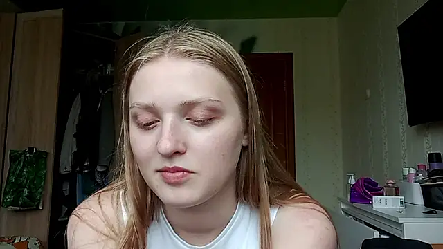 Snapshot of NorineGressett chatting on 06-07-26, 02:21 NorineGressett online show from 06-07-26, 02:21