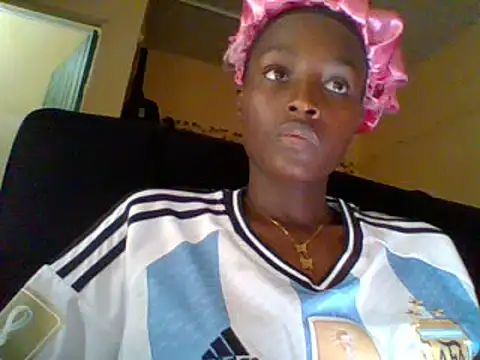 Snapshot of slimbabydolly chatting on 06-21-26, 11:13 slimbabydolly online show from 06-21-26, 11:13