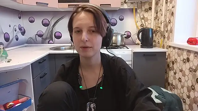 Saranade online show from 06-24-26, 05:34
