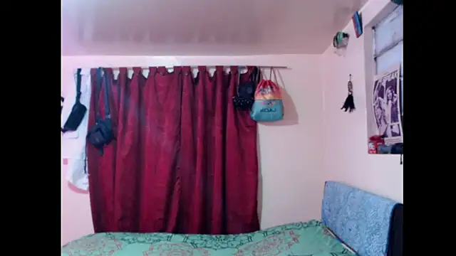 Snapshot of guillerme_08 chatting on 07-03-26, 01:23 guillerme 08 online show from 07-03-26, 01:23