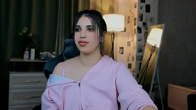 Snapshot of lipsyjanee chatting on 05-31-26, 06:53 lipsyjanee online show from 05-31-26, 06:53