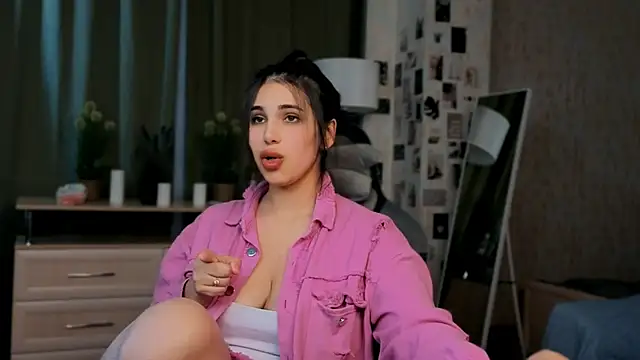 Snapshot of lipsyjanee chatting on 06-04-26, 04:07 lipsyjanee online show from 06-04-26, 04:07