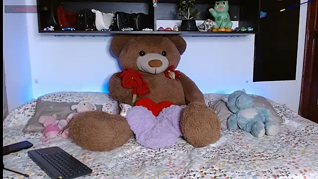 Laila bunny online show from 07-02-26, 11:22
