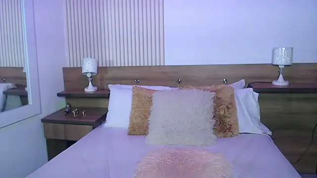 ValentinaGreyy online show from 06-17-26, 10:10