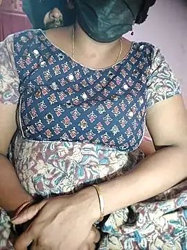 Snapshot of mallu_bindhu chatting on 07-21-26, 07:05 mallu bindhu online show from 07-21-26, 07:05