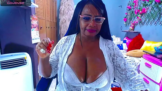 cairohot online show from 01-12-25, 07:43