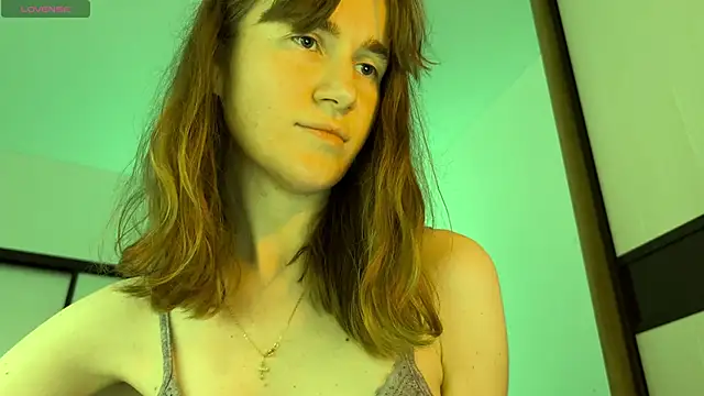 agniia257 online show from 06-06-26, 04:23