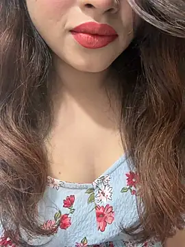 Snapshot of Yours_riya11 chatting on 07-17-26, 12:39 Yours riya11 online show from 07-17-26, 12:39