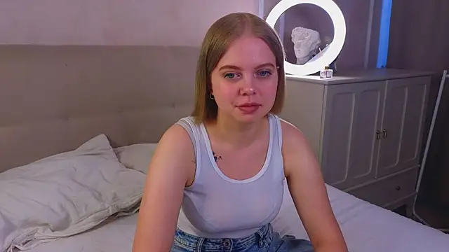 RebeccaCruz online show from 06-07-26, 07:34
