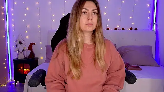 LindaWhite  online show from 12-15-25, 05:06