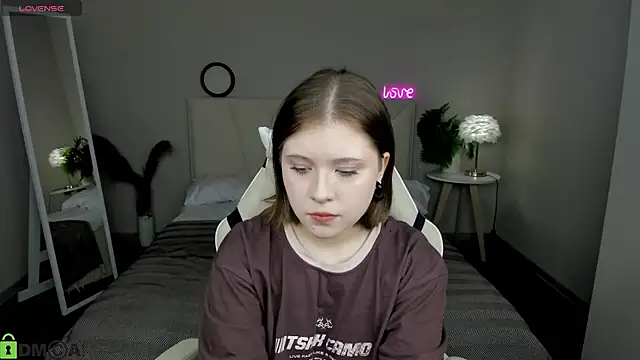 Snapshot of Kylie-Voss chatting on 07-08-26, 03:00 Kylie-Voss online show from 07-08-26, 03:00