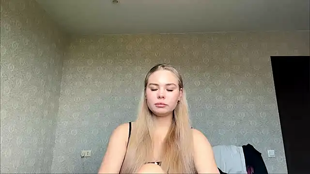 Cary blonde online show from 06-15-26, 06:04