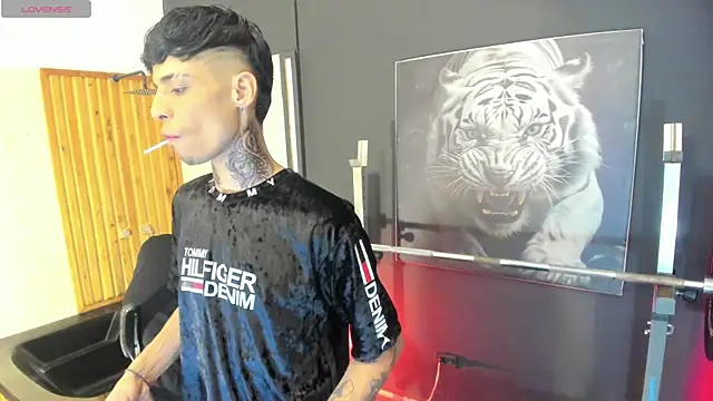 Yeidonn online show from 06-26-26, 03:33