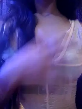 Snapshot of Sonakshi-551 chatting on 06-08-26, 09:42 Sonakshi-551 online show from 06-08-26, 09:42