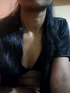 Snapshot of Sonakshi-551 chatting on 06-15-26, 07:49 Sonakshi-551 online show from 06-15-26, 07:49