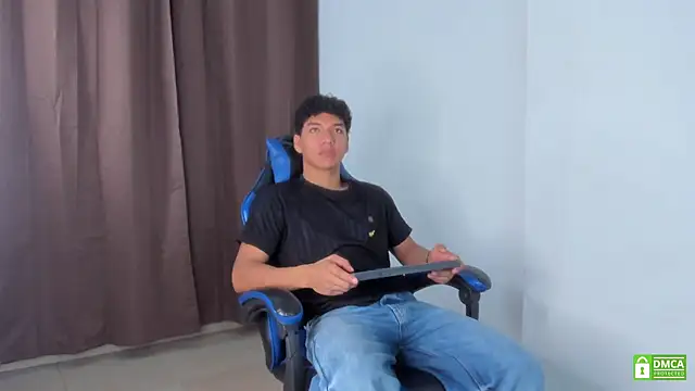 Maximiliano Young online show from 06-11-26, 12:36