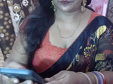 Snapshot of PRIYANKA_023 chatting on 06-24-26, 11:20 PRIYANKA 023 online show from 06-24-26, 11:20