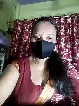 Snapshot of PRIYANKA_023 chatting on 07-05-26, 04:03 PRIYANKA 023 online show from 07-05-26, 04:03