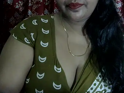 Snapshot of PRIYANKA_023 chatting on 07-07-26, 04:44 PRIYANKA 023 online show from 07-07-26, 04:44