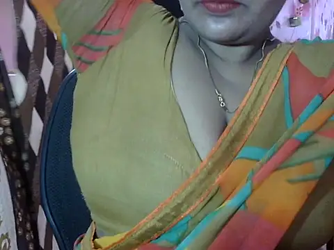 Snapshot of PRIYANKA_023 chatting on 07-09-26, 08:07 PRIYANKA 023 online show from 07-09-26, 08:07