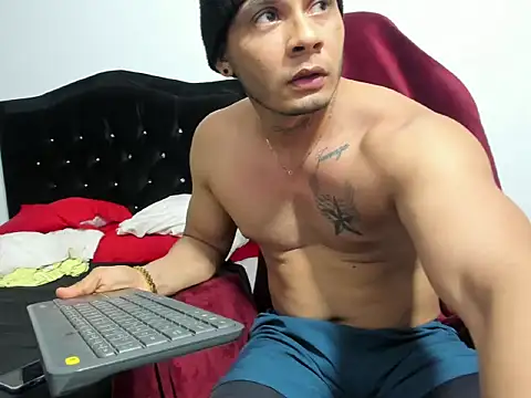 Jose22leal online show from 06-03-26, 07:19