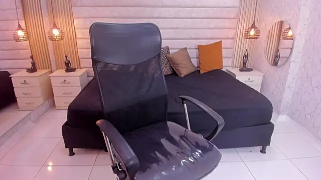 Cloe Monroee  online show from 06-10-26, 07:35