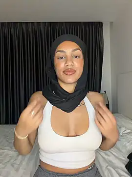 Snapshot of nadiabnssd chatting on 06-18-26, 12:53 nadiabnssd online show from 06-18-26, 12:53