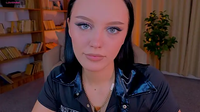 Snapshot of Cassadyy chatting on 07-13-26, 02:36 Cassadyy online show from 07-13-26, 02:36