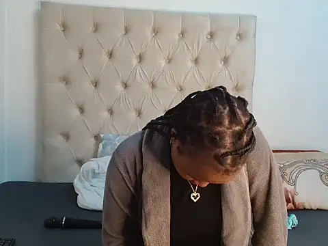 Lihle 00 online show from 06-20-26, 06:54