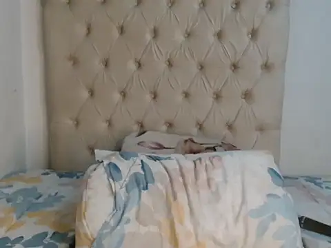 Lihle 00 online show from 07-06-26, 05:37