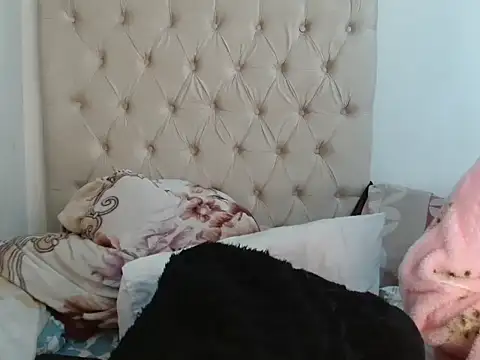 Lihle 00 online show from 07-12-26, 05:53