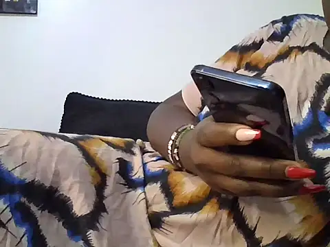 MISSMJ26 online show from 06-18-26, 04:02
