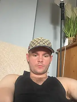 Snapshot of Ronnie153 chatting on 08-05-26, 10:29 Ronnie153 online show from 08-05-26, 10:29