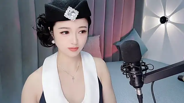 Momo-Wow online show from 07-07-26, 06:47
