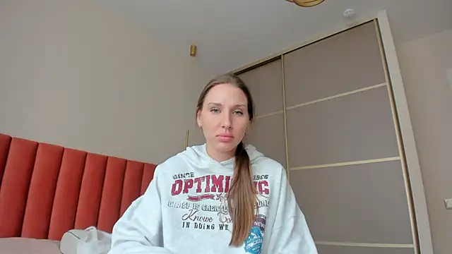 Snapshot of SofiClimbing chatting on 03-11-25, 06:53 SofiClimbing online show from 03-11-25, 06:53