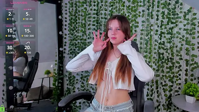 Snapshot of Violeta_Paul chatting on 07-10-26, 12:59 Violeta Paul online show from 07-10-26, 12:59