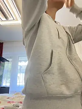 PregnantEmilia online show from 06-11-26, 08:56