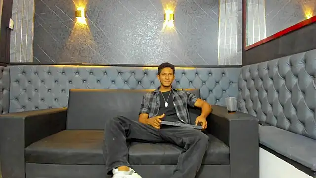 Snapshot of Yoel_Blessed chatting on 06-19-26, 11:25 Yoel Blessed online show from 06-19-26, 11:25