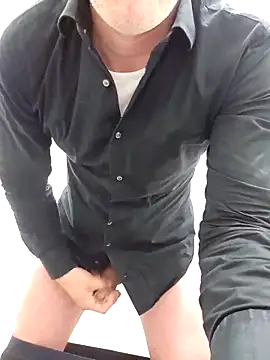nyphomanxxldaddi online show from 06-01-26, 02:19
