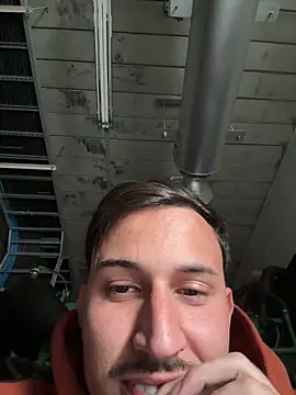 Snapshot of higorsz chatting on 06-01-26, 02:41 higorsz online show from 06-01-26, 02:41