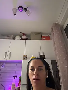 Snapshot of Antoniaxxx chatting on 07-19-26, 11:41 Antoniaxxx online show from 07-19-26, 11:41