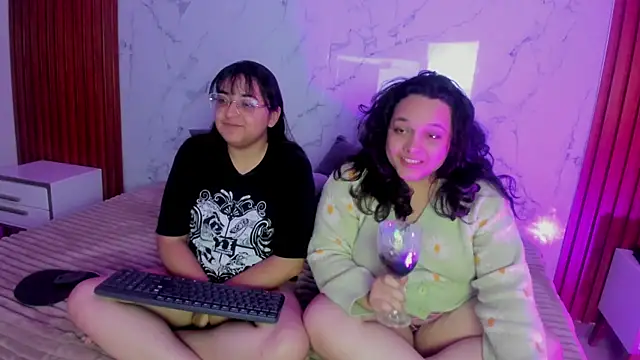 genesis y moon online show from 06-21-26, 03:31