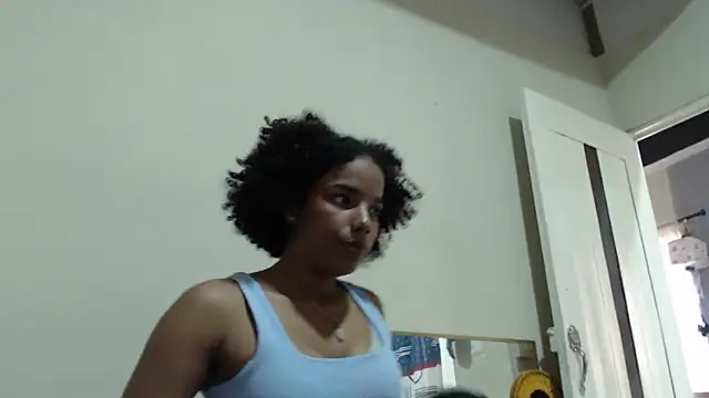 Snapshot of Siriuana chatting on 06-11-26, 09:46 Siriuana online show from 06-11-26, 09:46